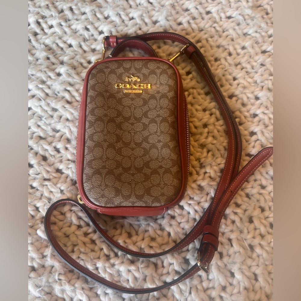 ⚡️FLASH SALE ⚡️ Coach Signature Micro Eva Phone Crossbody